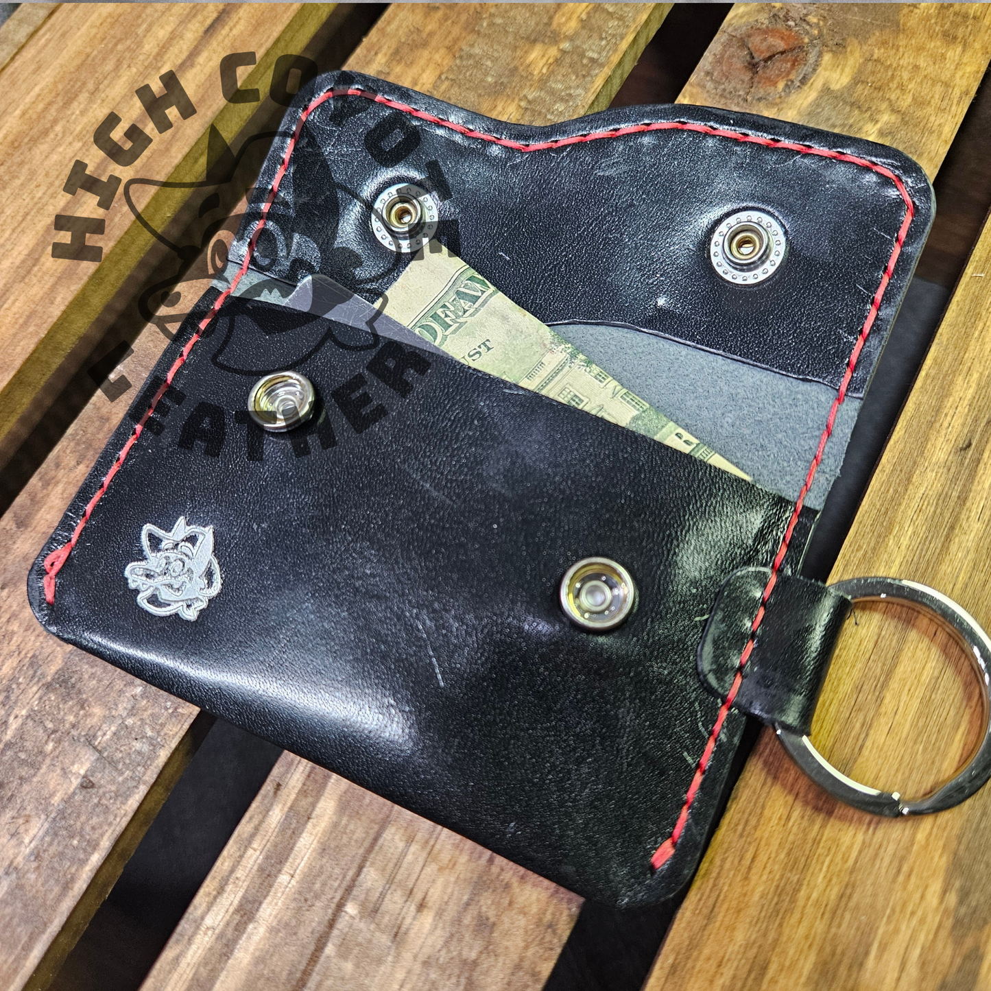 Gaucho Oil Black Keychain Wallet