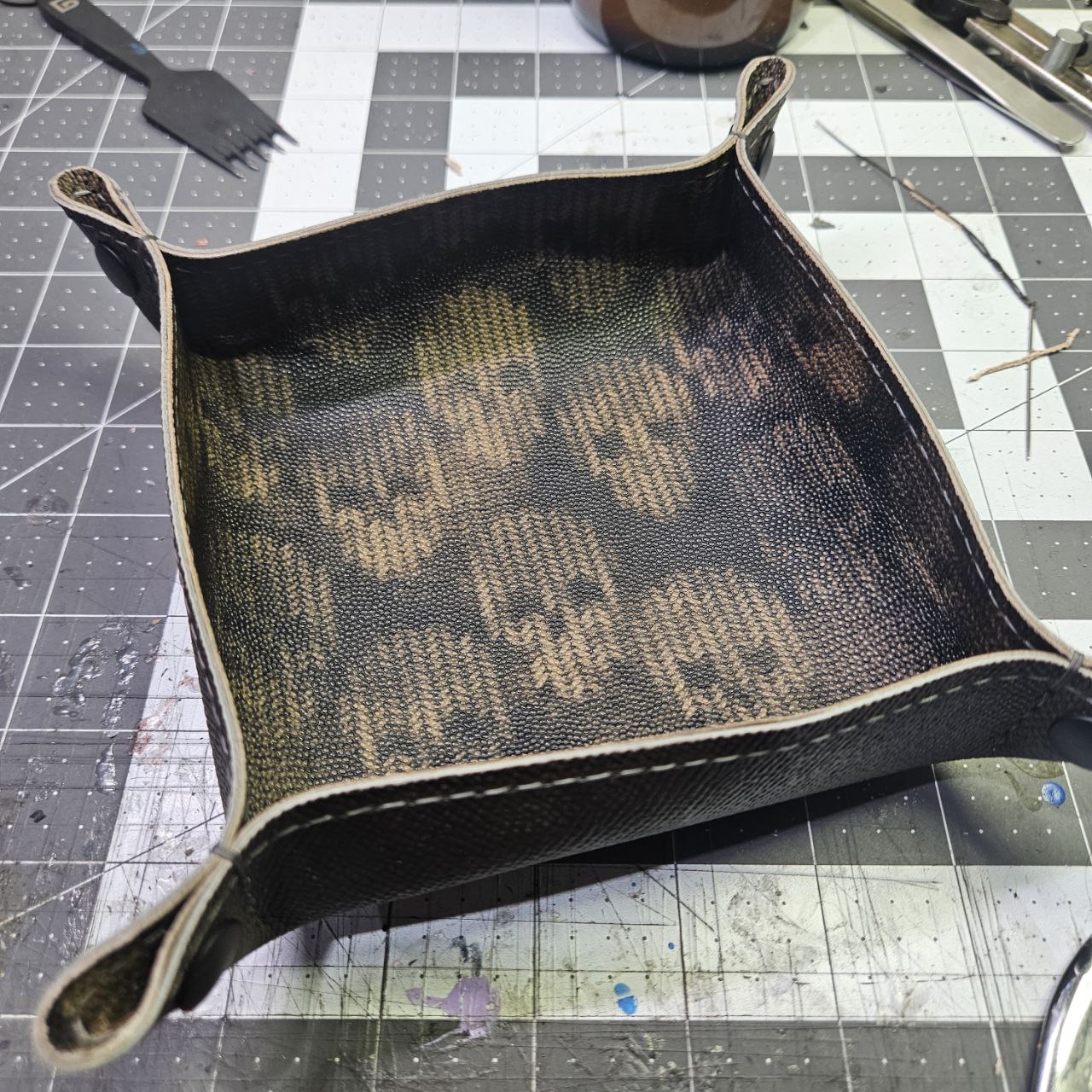 Grey Skulls Valet Tray (No Snaps)