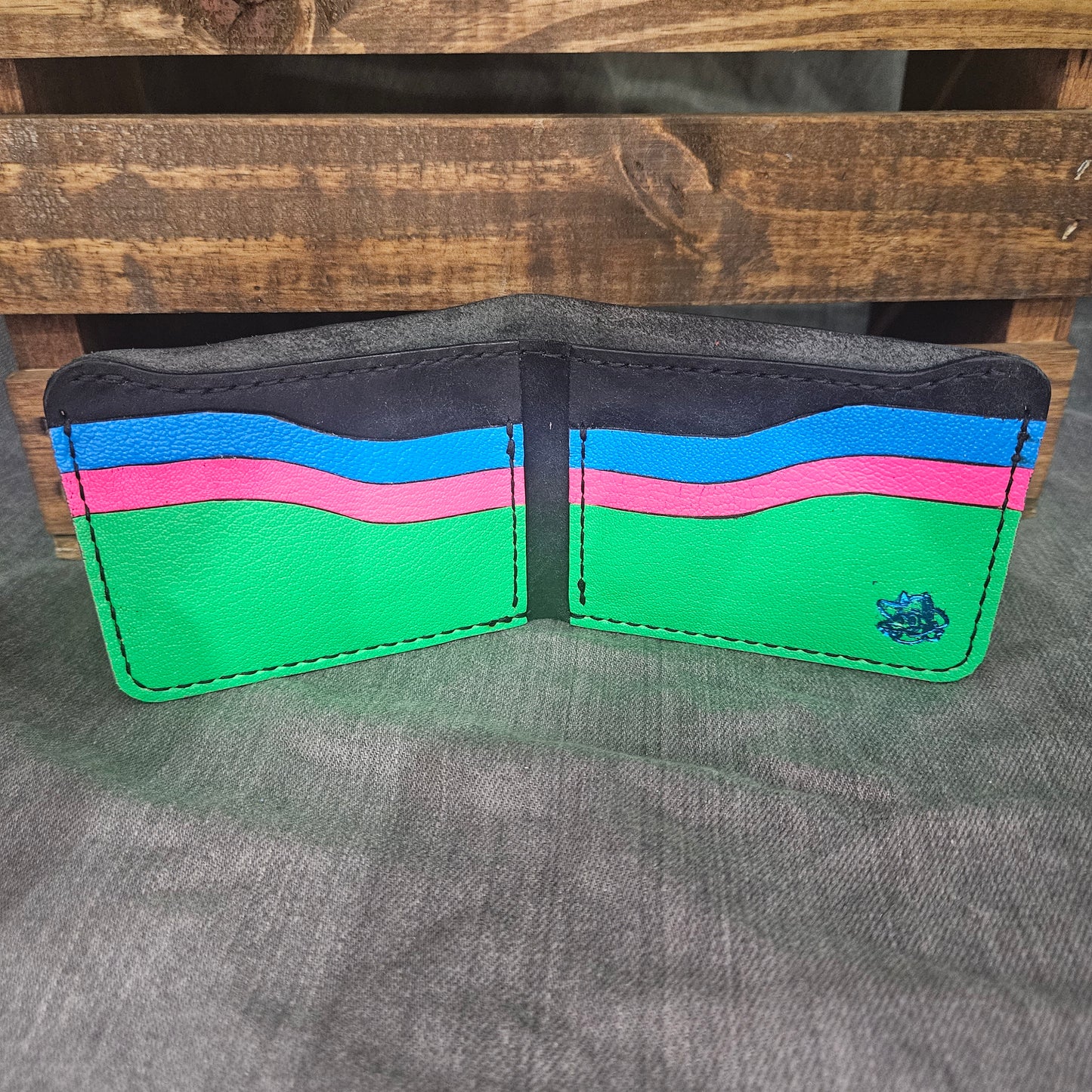 Neon Paw Deluxe Bifold