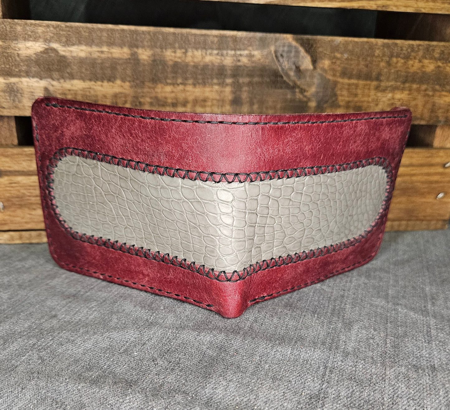 Bordeaux w/ Grey Alligator Deluxe Bifold (Grade B Discounted)