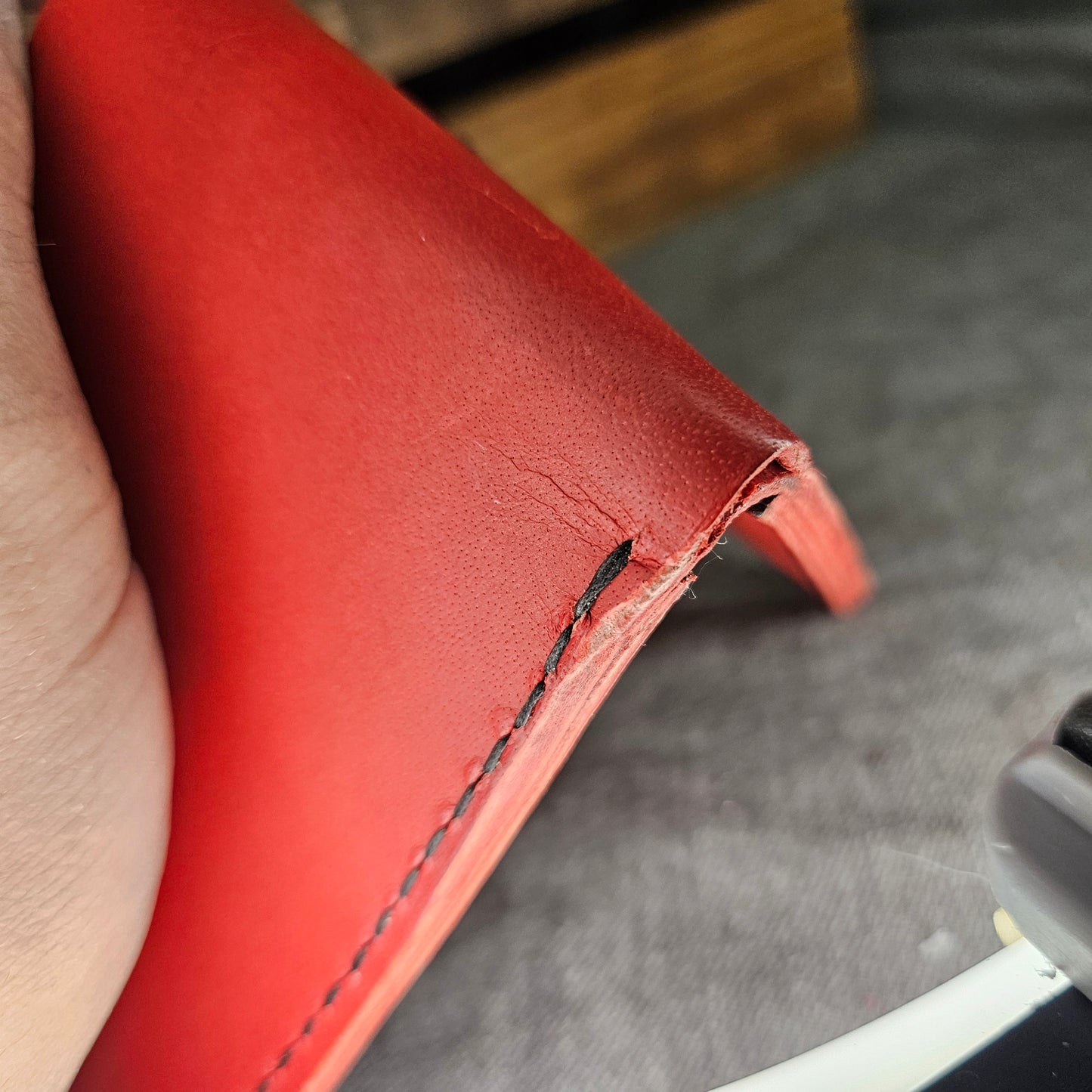 Red w/ Black Stitched Paw Deluxe Bifold (Grade B Discounted)