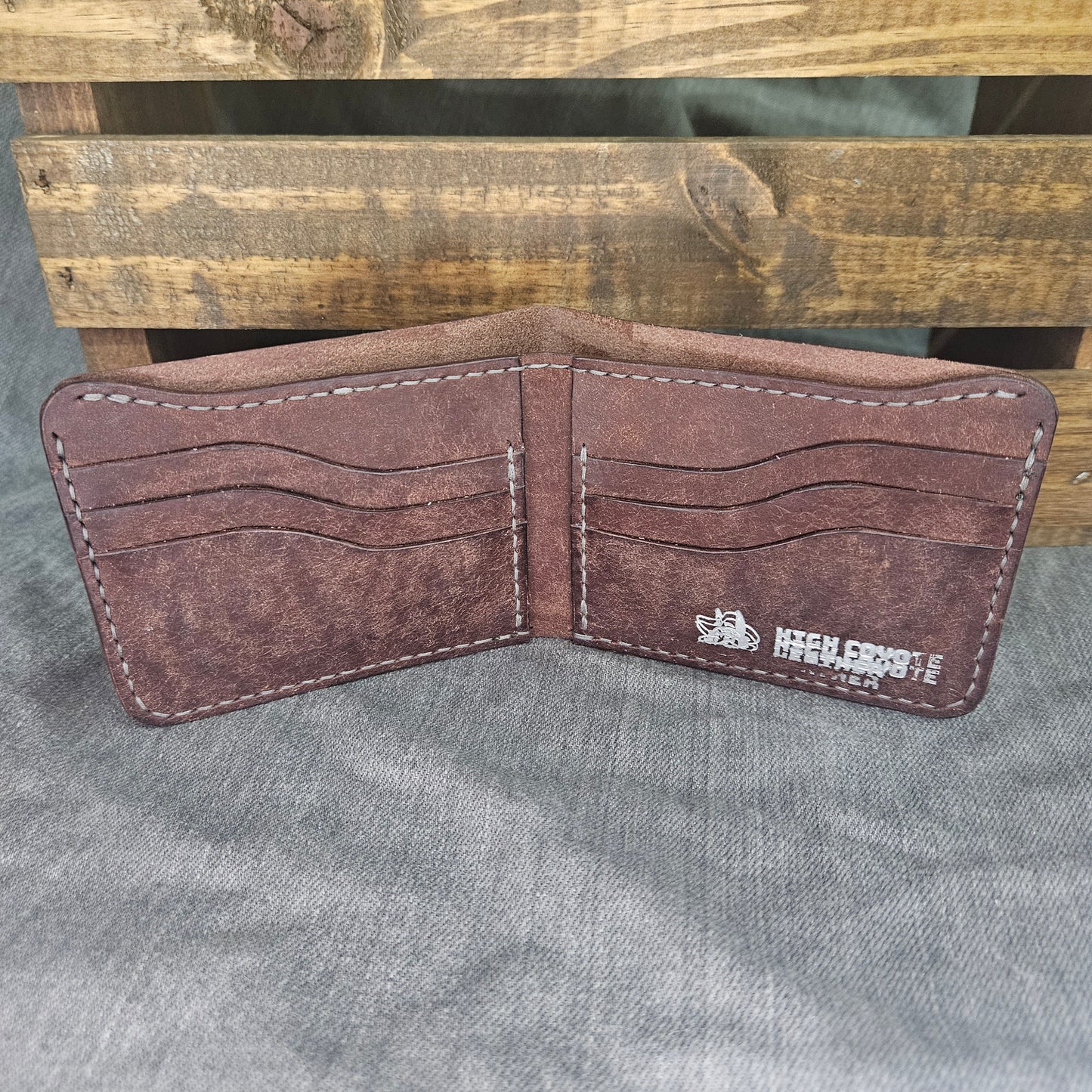 Brown & Grey Wolf Track Deluxe Bifold